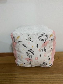 Cube d éveil en tissus 10 cm