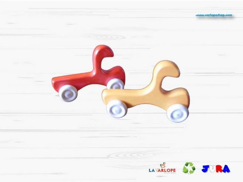 Petite voiture à pousser