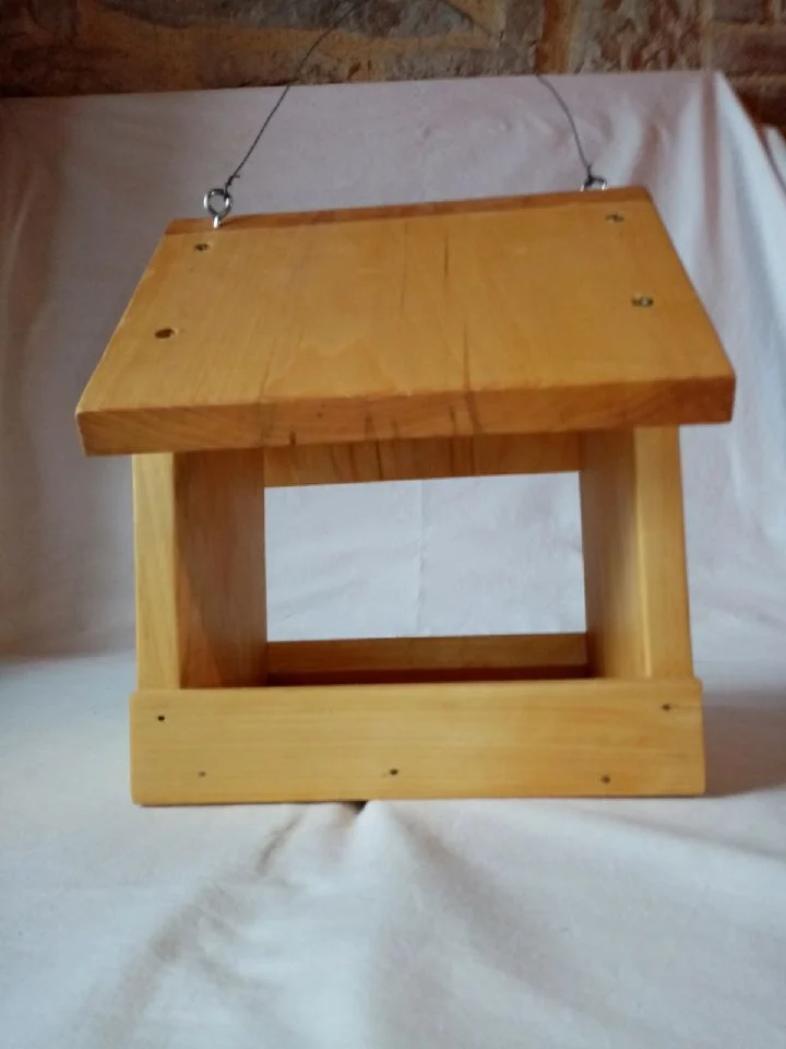 Mangeoire en bois massif